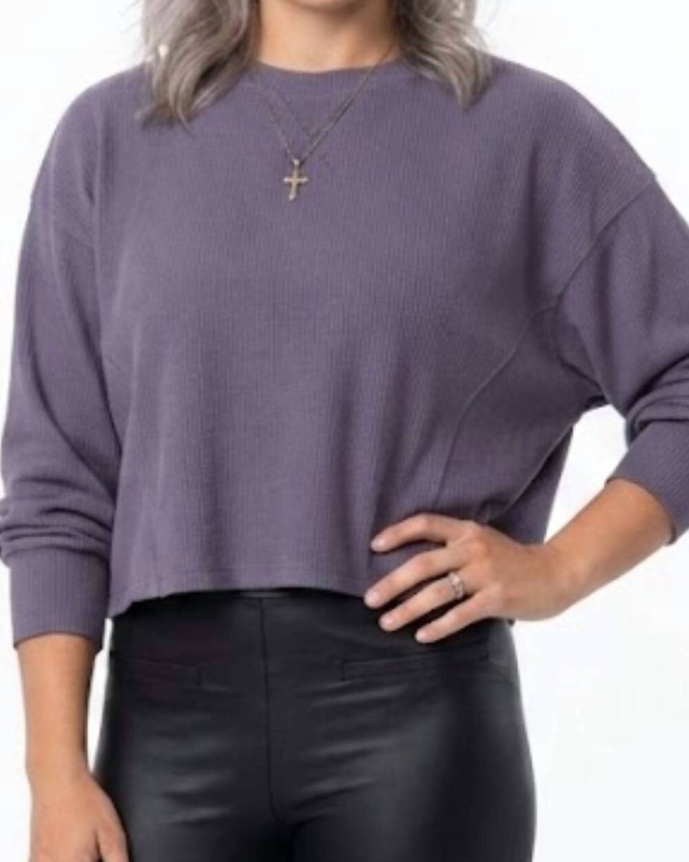 NEW MONO B women's cropped pullover top in purple